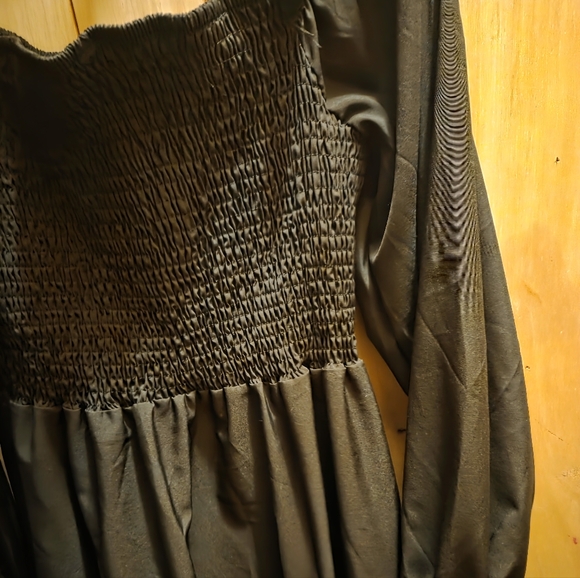 Amazon Black Smocked Midi Dress - Picture 2 of 3